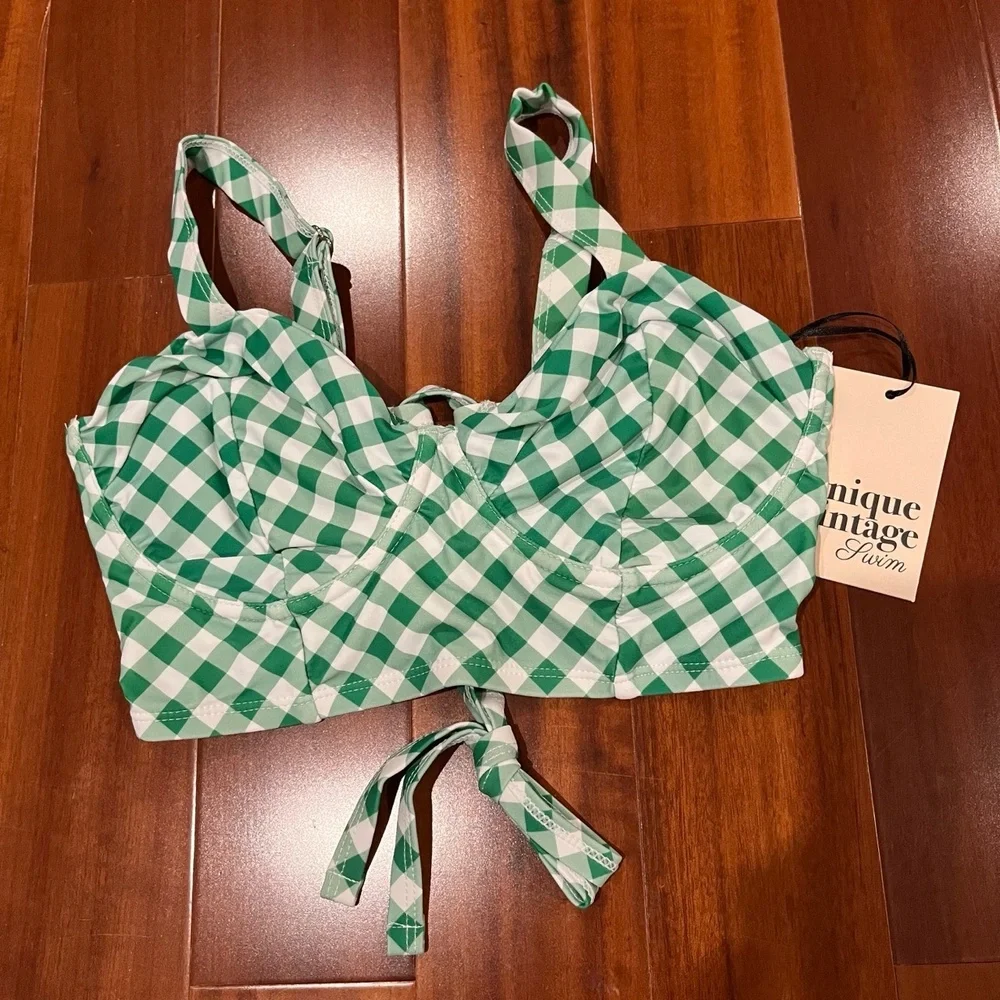 New NWT Unique Vintage Bikini Top Green‎ White Gingham Plaid Swim Size Medium